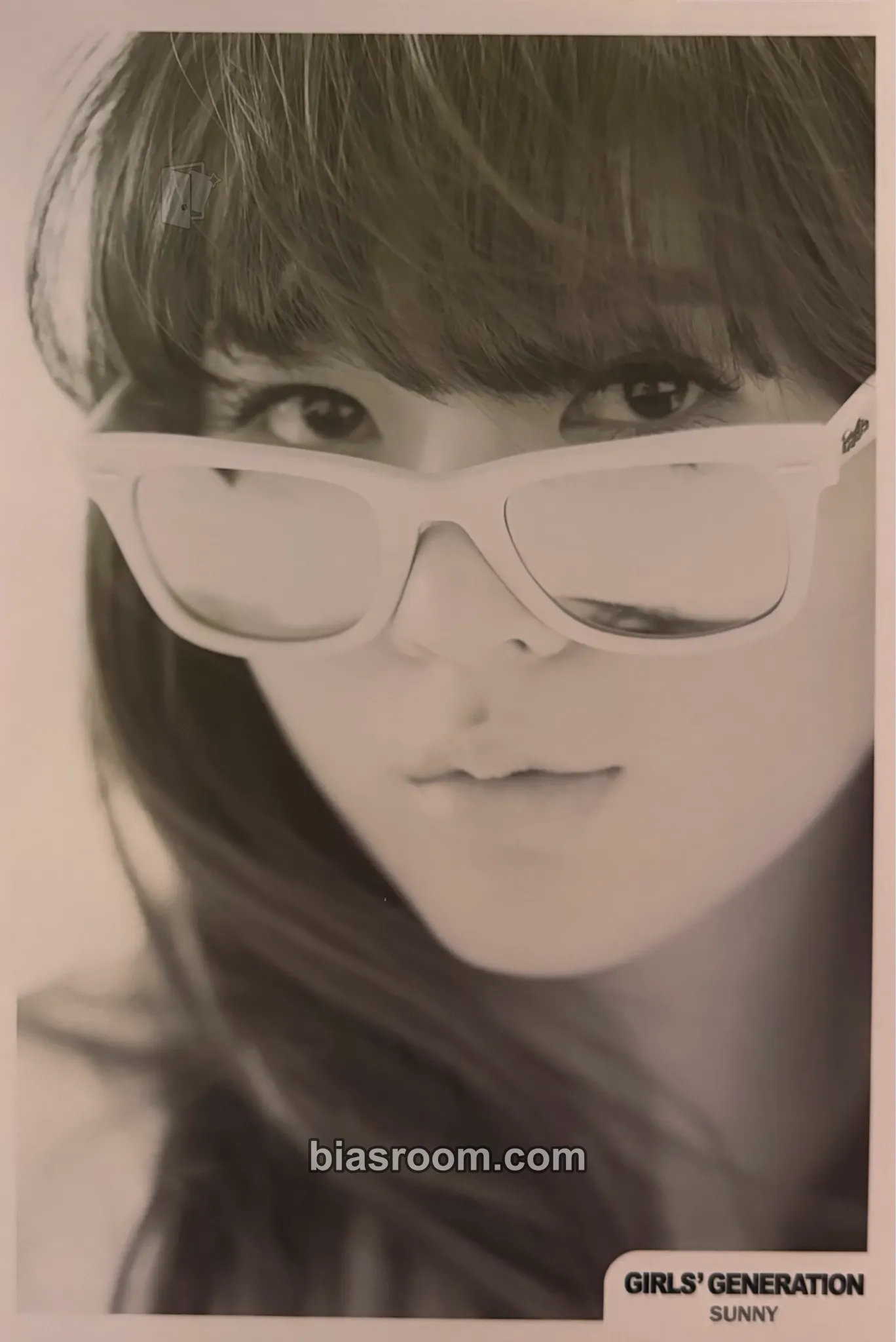 Sunny Gee - The First Mini Album Photocard - Girls' Generation - Girls' Generation K-pop photocard