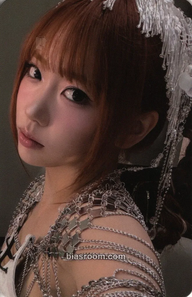Chaei Heart Byte : LEGACY Photocard - HEART OF WOMAN - HEART OF WOMAN K-pop photocard