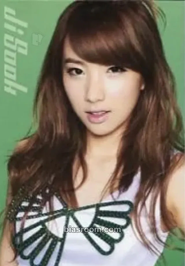 Rainbow - Jisook - A (Japanese Version) Album trading card non-standard size