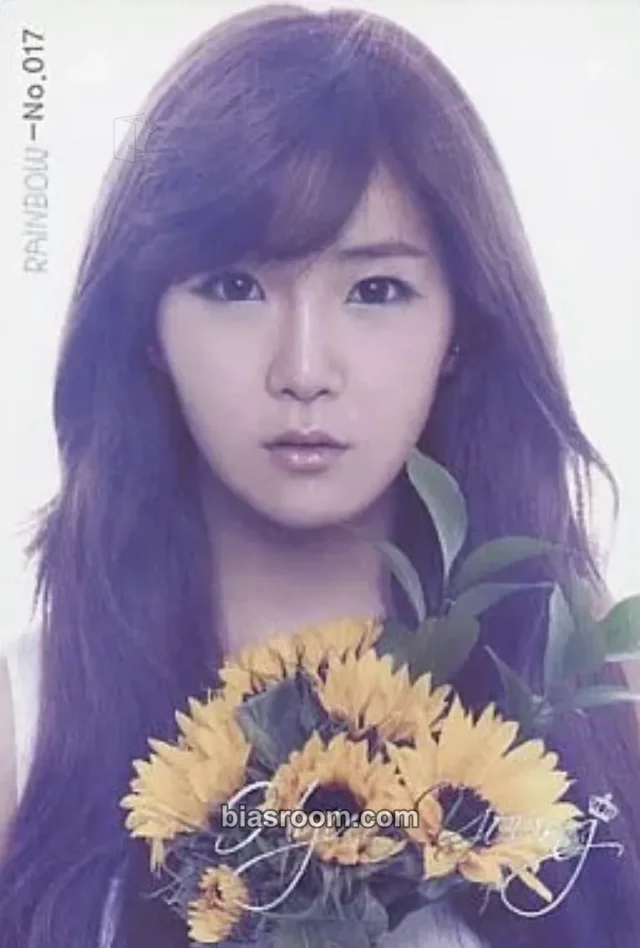 Rainbow - Hyunyoung - So Girls (SO 女) Album lotte snack non-standard size