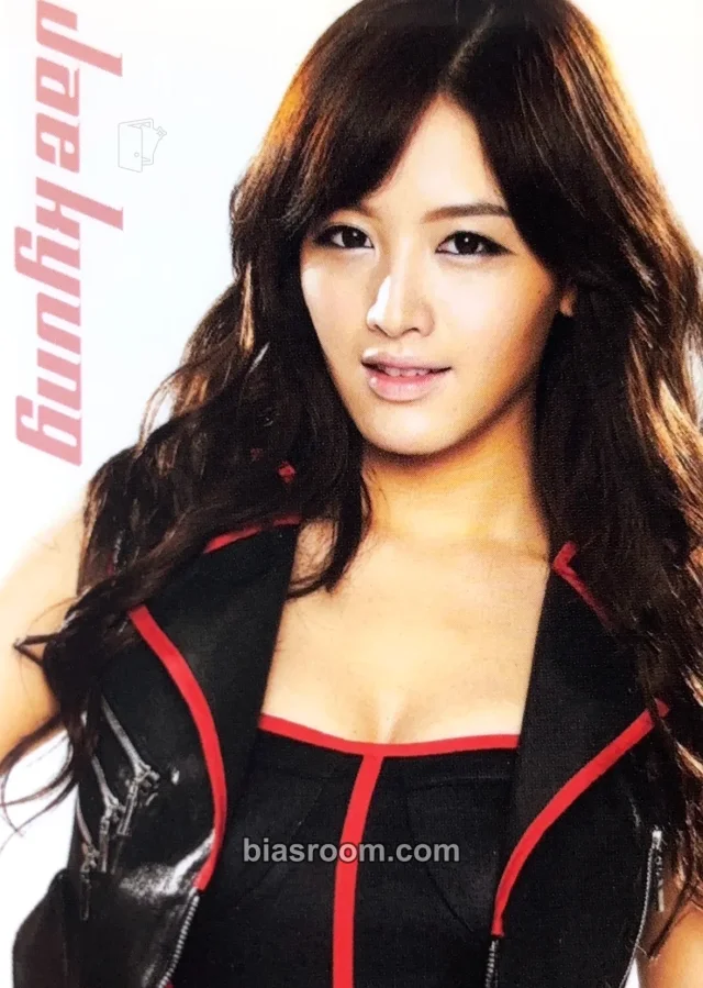 Rainbow - Jaekyung - A (Japanese Version) Album trading card non-standard size