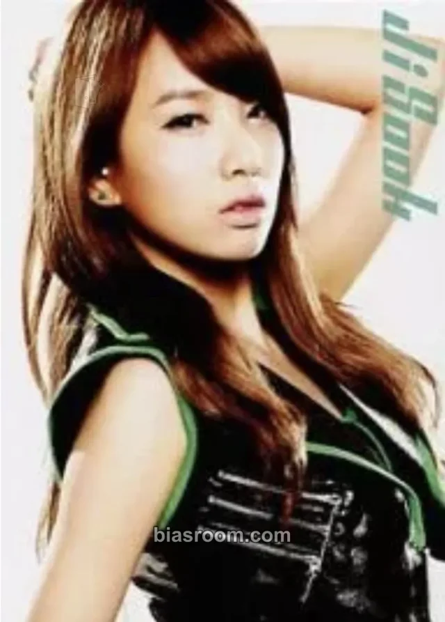 Rainbow - Jisook - A (Japanese Version) Album trading card non-standard size