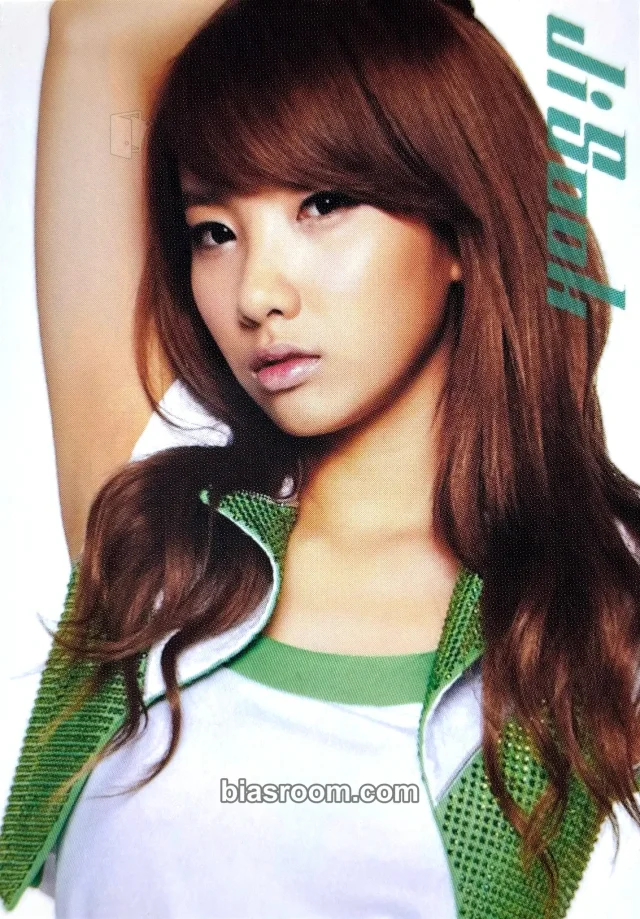 Rainbow - Jisook - A (Japanese Version) Album trading card non-standard size