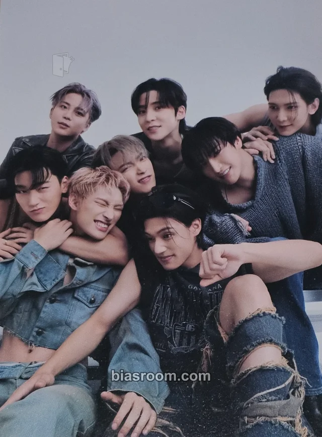 ATEEZ - Other postcard