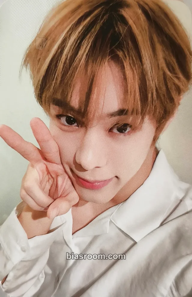 Yoon Seobin - Seobin - Rizz Album dear my muse (dmm) video call (fancall)