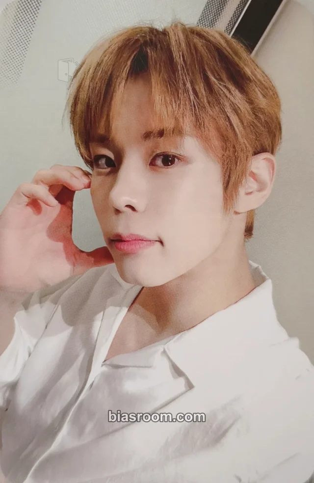 Yoon Seobin - Seobin - Rizz Album dear my muse (dmm) video call (fancall)