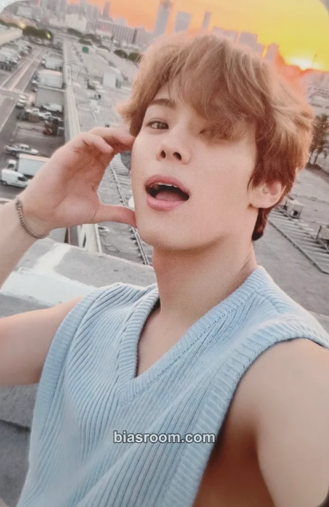Yoon Seobin - Seobin - Rizz Album square version album photocard 'selfie' version