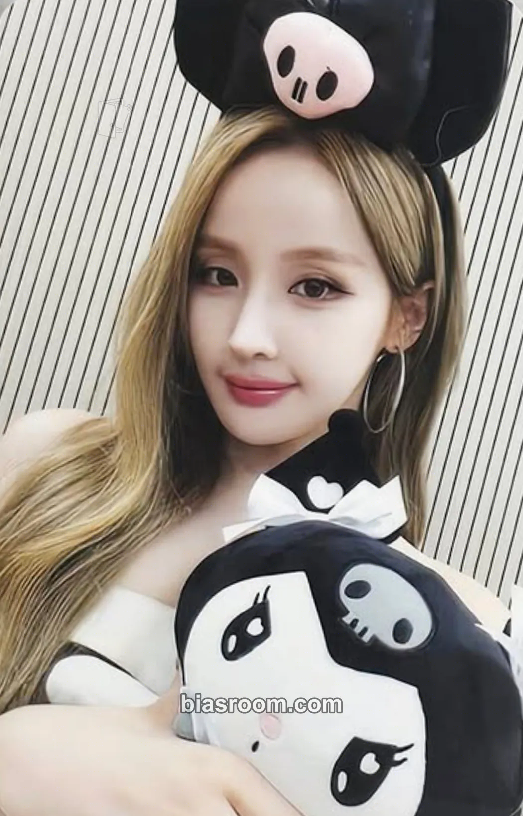 Belle Who Is She Photocard - KISS OF LIFE - KISS OF LIFE K-pop photocard