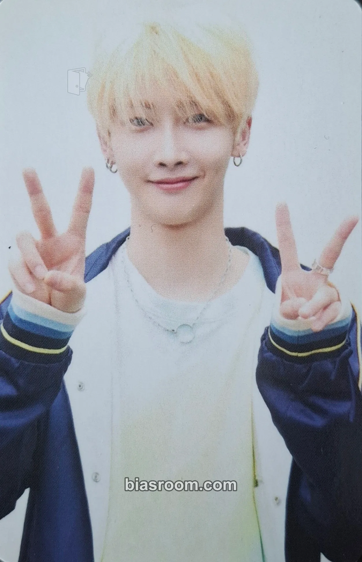Hoyoung Veri-Chill Photocard - VERIVERY - VERIVERY K-pop photocard