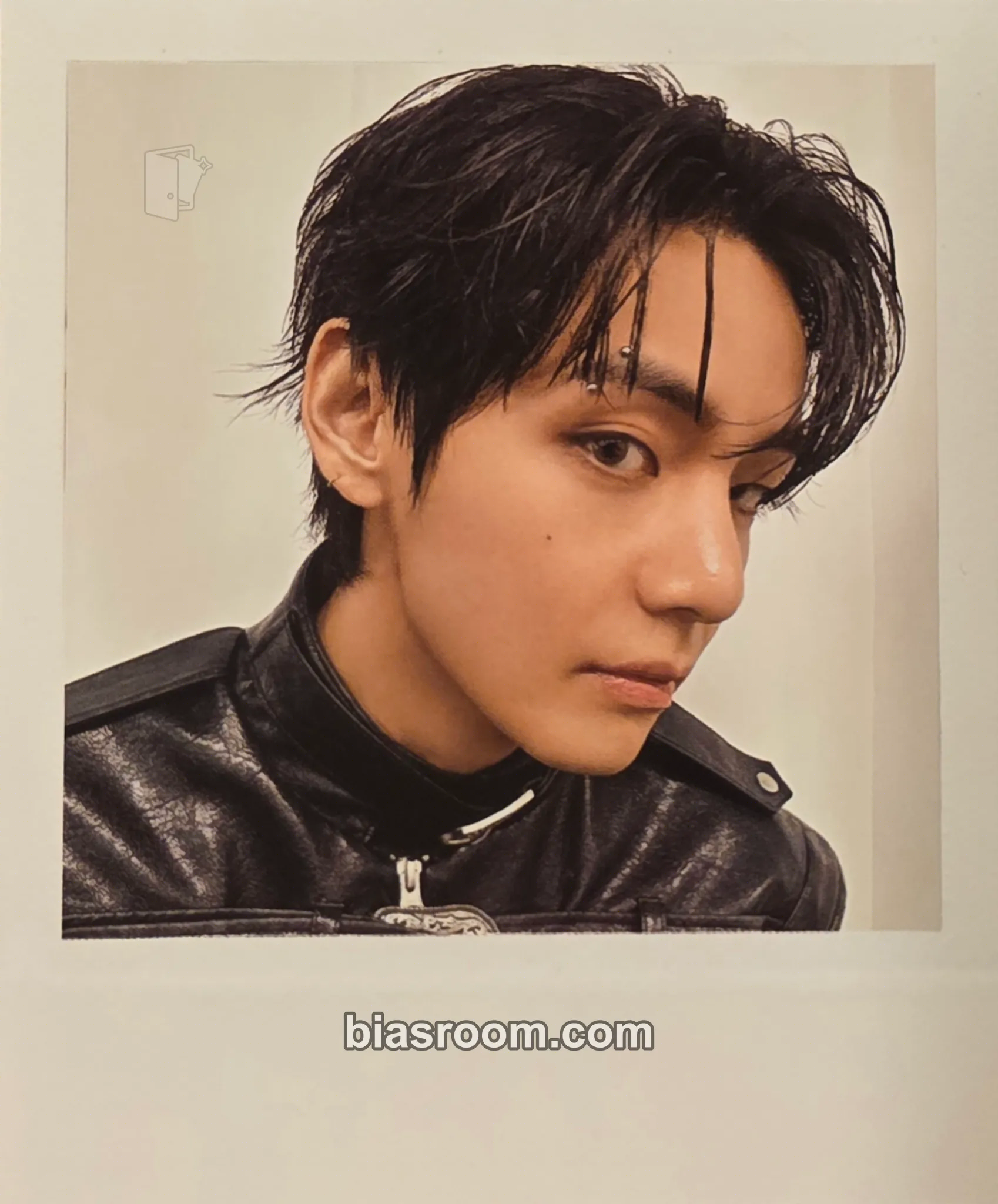 V ARIRANG Photocard - BTS | Bias Room