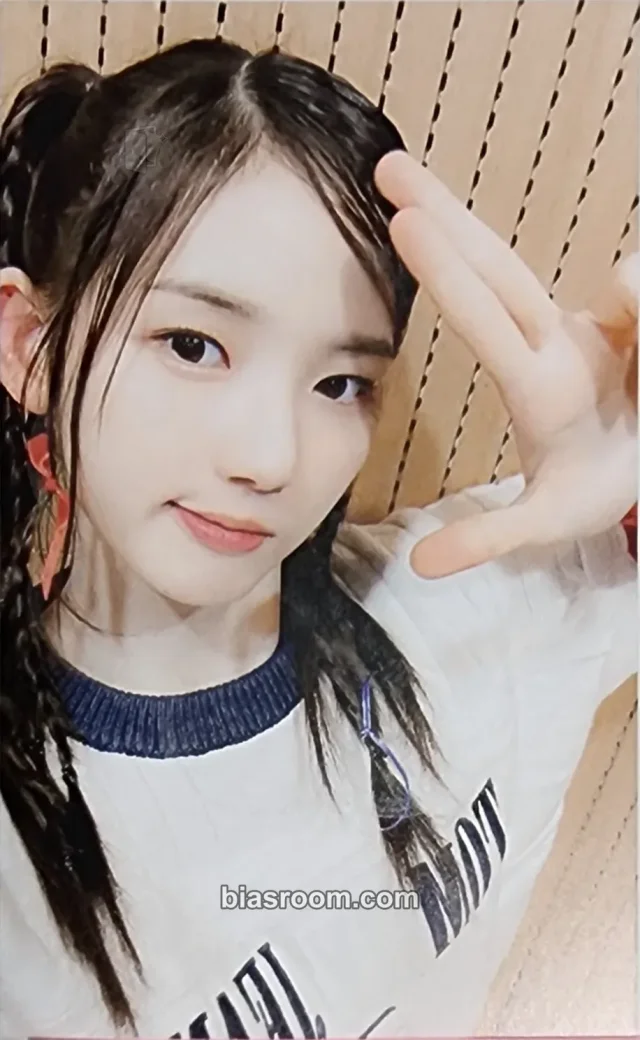 tripleS - Jiwoo - Assemble Album dear my muse (dmm) scratch card fansign video call (fancall)
