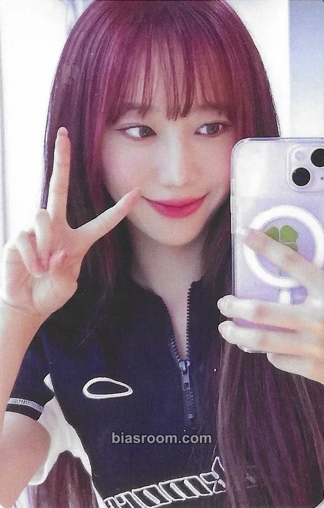 Zuu 1st U.S. Tour 2024 ‘Unlock’ Photocard - Secret Number - Secret Number K-pop photocard