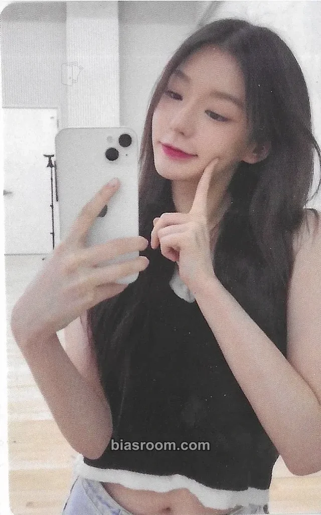 Secret Number - Soodam - 1st U.S. Tour 2024 ‘Unlock’ Event tour merch