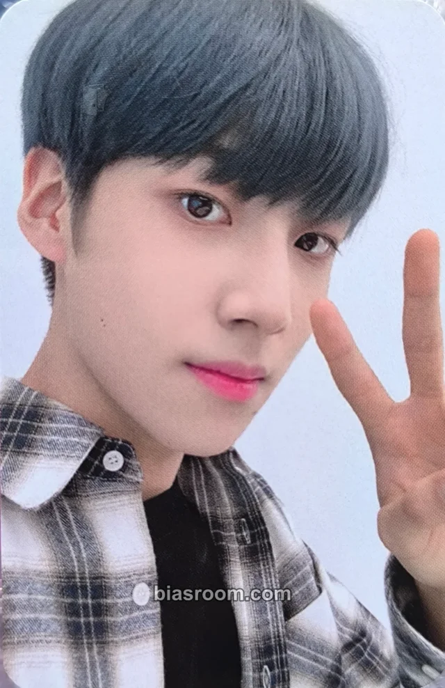Younite - Eunsang - Beautiful Scar (Lee Eunsang) Album video call (fancall) makestar round 2