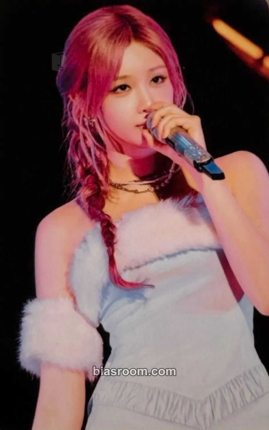Pharita LOVE MONSTERS Live Album (Physical Release Only) Photocard - BABYMONSTER - BABYMONSTER K-pop photocard