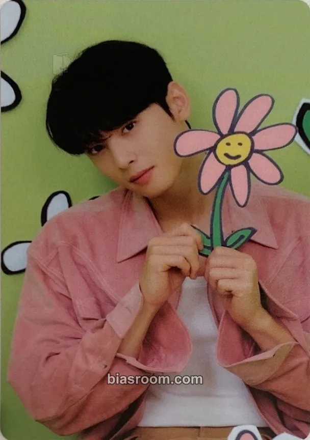 Cha Eun-woo 2023 Season’s Greetings Photocard - ASTRO - ASTRO K-pop photocard