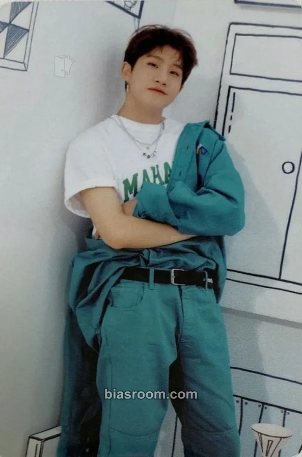 JinJin 2023 Season’s Greetings Photocard - ASTRO - ASTRO K-pop photocard