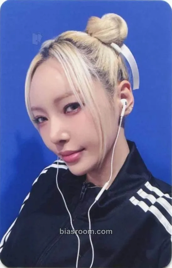 Somin KARD 7th Mini Album 'Where To Now? (Part.1 : Yellow Light)' Photocard - KARD - KARD K-pop photocard