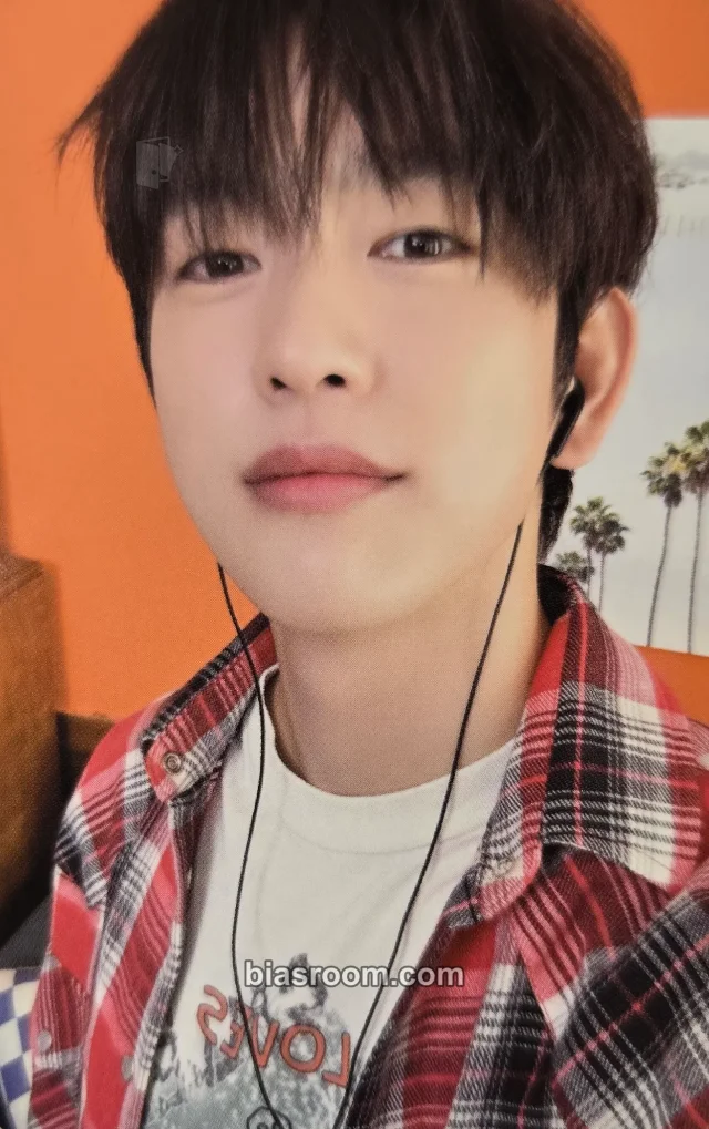 GOT7 - Jinyoung - Park Jinyoung Season's Greetings 2026 Other pob (pre-order benefit) withmuu season's greetings kit photocard