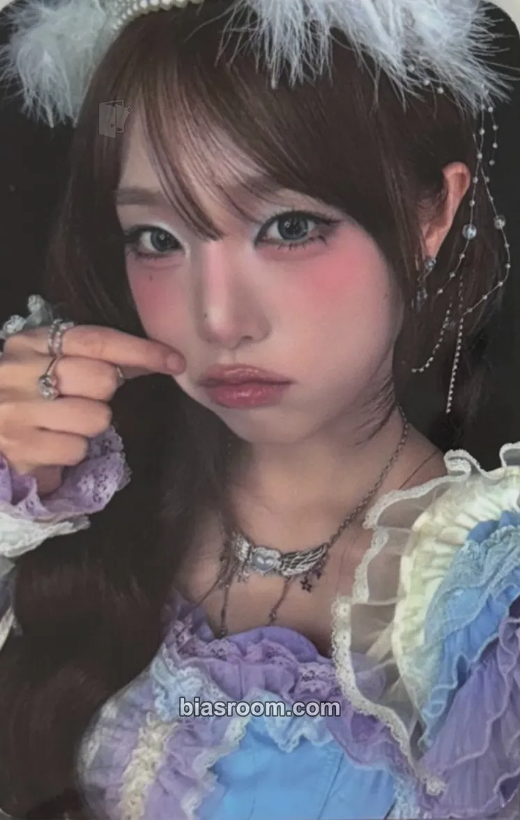 Yena Blooming Wings Photocard - Yena K-pop photocard