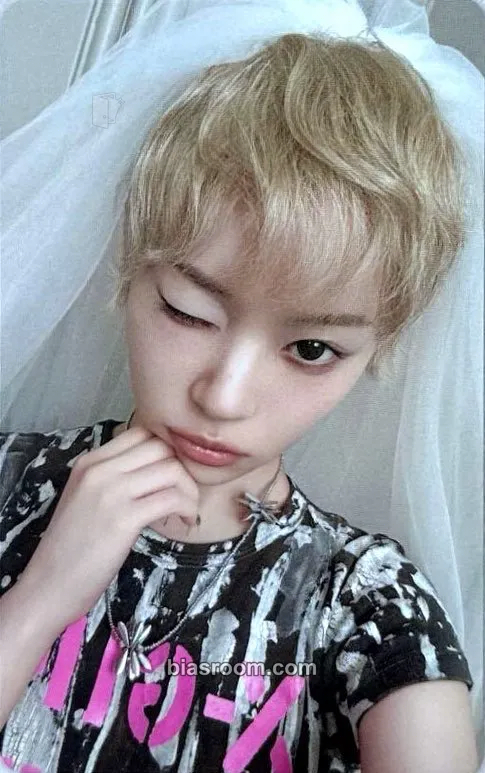 Moka MAMIHLAPINATAPAI Photocard - ILLIT - ILLIT K-pop photocard