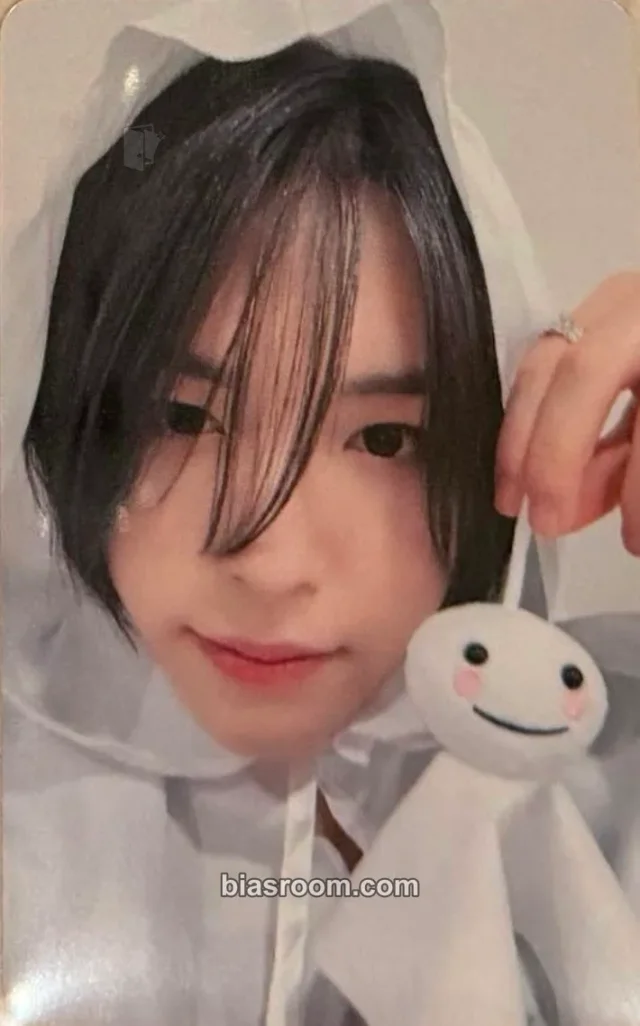 Keyvitup - Sena - KEYVITUP Album apple music trading card