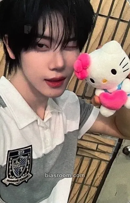 Jang Yeojun Snowy Summer Photocard - CLOSE YOUR EYES - CLOSE YOUR EYES K-pop photocard