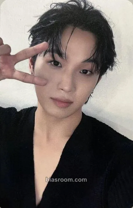 Hyunsik The Young Man and the Deep Sea (Hyunsik Solo) Photocard - BTOB - BTOB K-pop photocard