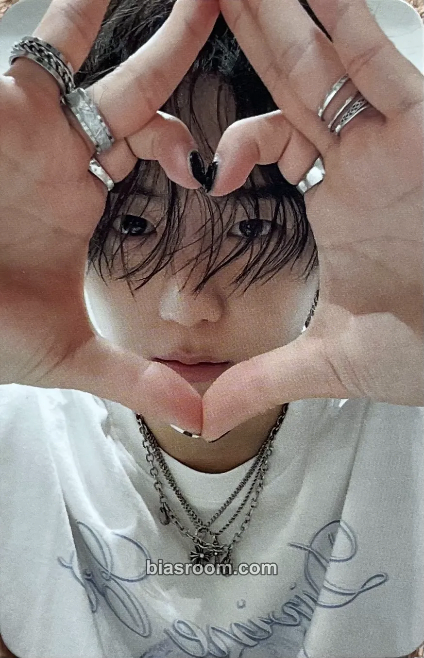 Geonu Just Odd Photocard - JustB - JustB K-pop photocard