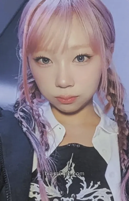 Dosie HEADWAY Photocard - PURPLE KISS - PURPLE KISS K-pop photocard