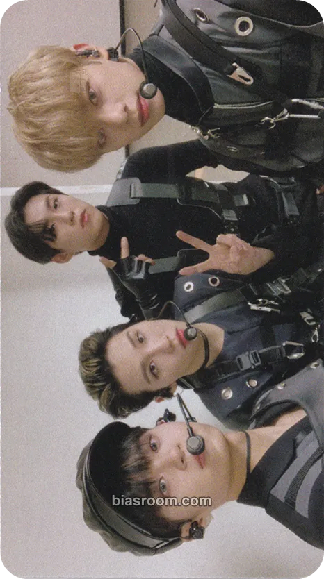 SALUTE Photocard - AB6IX - AB6IX K-pop photocard