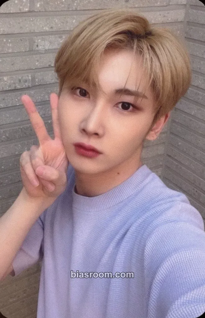 Hoyoung 2022 VERIVERY CONCERT PAGE : O Photocard - VERIVERY - VERIVERY K-pop photocard