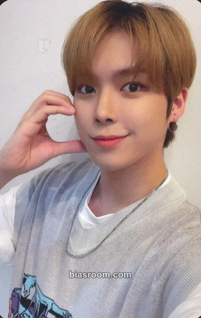 Yeonho 2022 VERIVERY CONCERT PAGE : O Photocard - VERIVERY - VERIVERY K-pop photocard