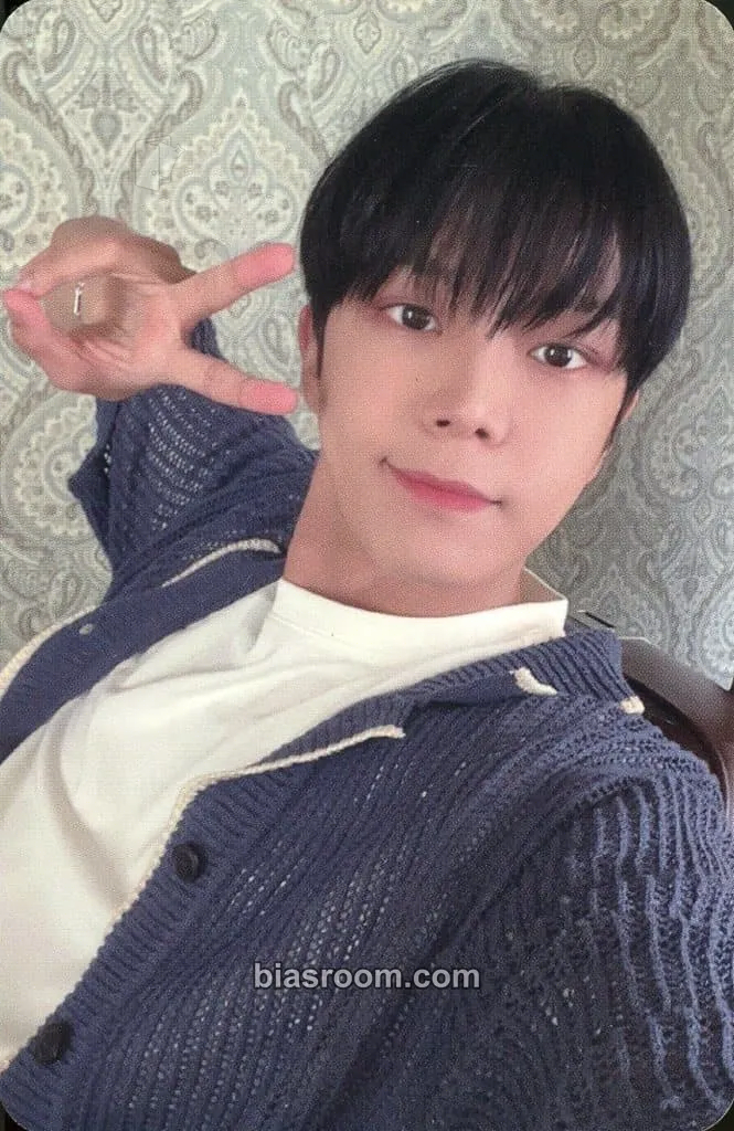 Dongheon 2022 VERIVERY CONCERT PAGE : O Photocard - VERIVERY - VERIVERY K-pop photocard