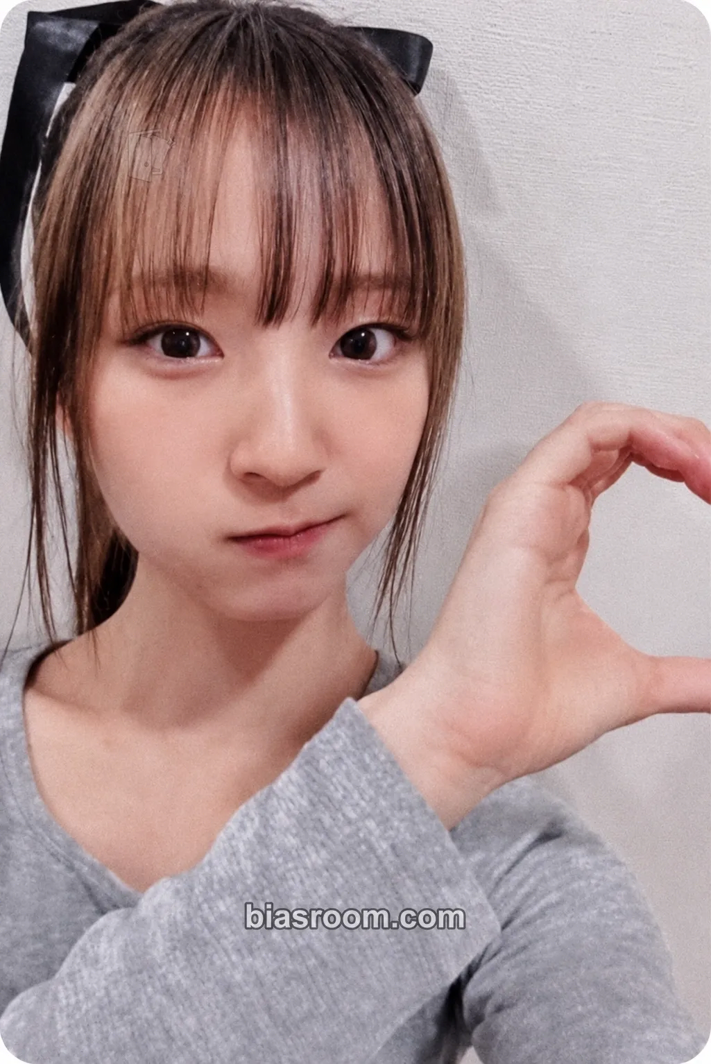 Yunha CURIOUS Photocard - UNIS - UNIS K-pop photocard