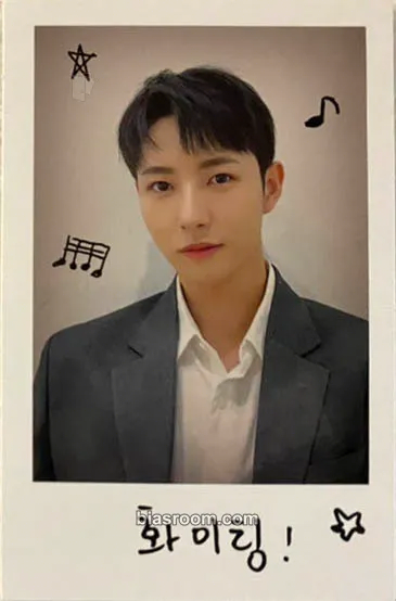 Renjun "DREAM VIBE" 2022 EXHIBITION Photocard - NCT DREAM - NCT DREAM K-pop photocard