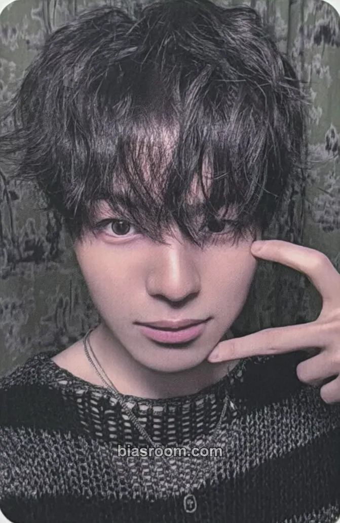 Yoon Jaehyuk LOVE PULSE Photocard - TREASURE - TREASURE K-pop photocard