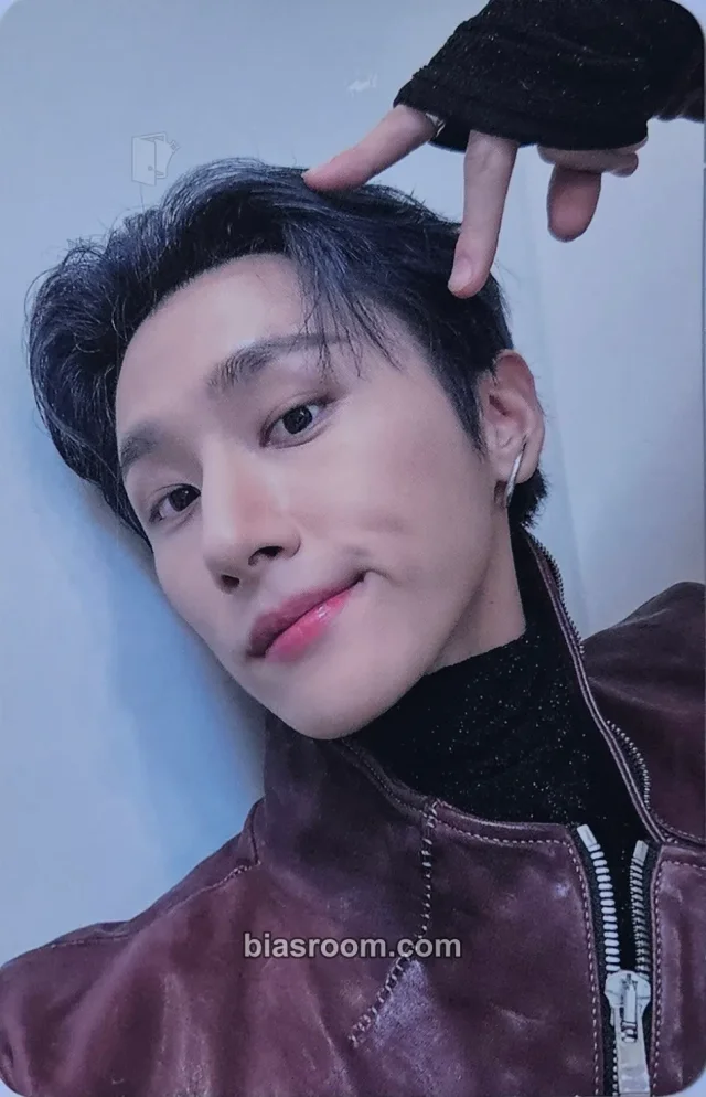 MONSTA X - I.M - Overdrive Album merch photocard solo album showcase claw clip