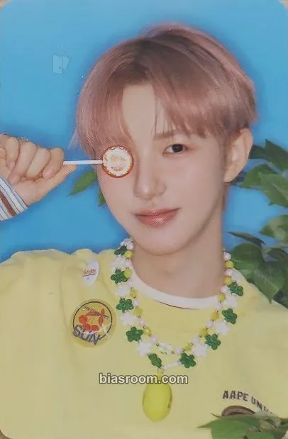 Renjun 2026 Season’s Greetings Photocard - NCT DREAM - NCT DREAM K-pop photocard