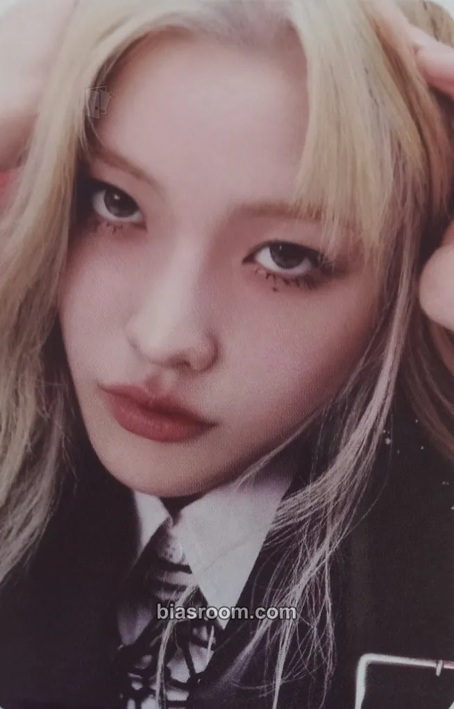 Iroha I'LL LIKE YOU Photocard - ILLIT - ILLIT K-pop photocard