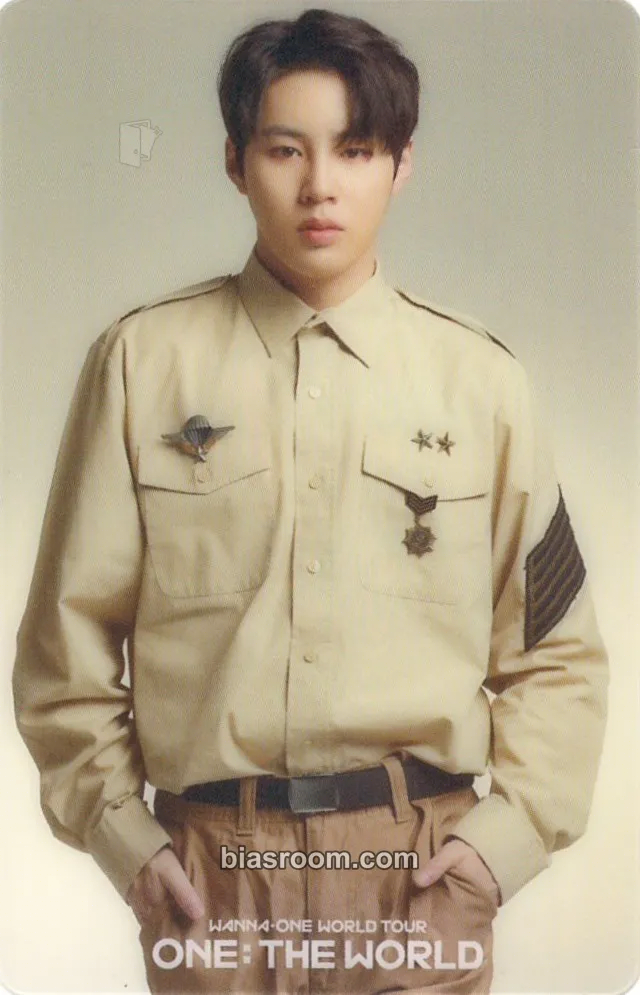 Ha Sung Woon ONE : THE WORLD Photocard - Wanna One - Wanna One K-pop photocard