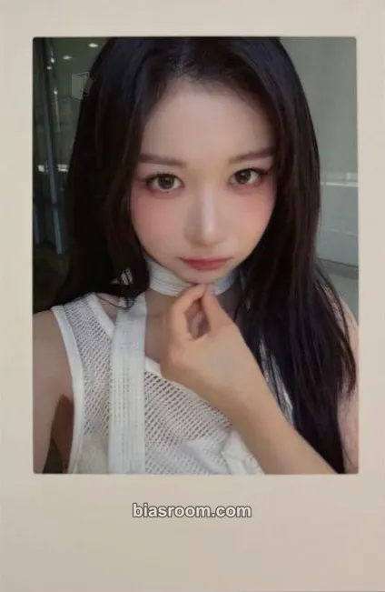 Kaede LOVE&POP pt.1 Photocard - tripleS - tripleS K-pop photocard