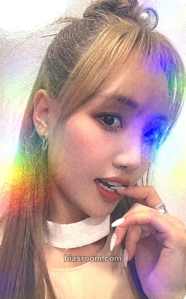 Haeyoon Cherry Dash Photocard - Cherry Bullet - Cherry Bullet K-pop photocard
