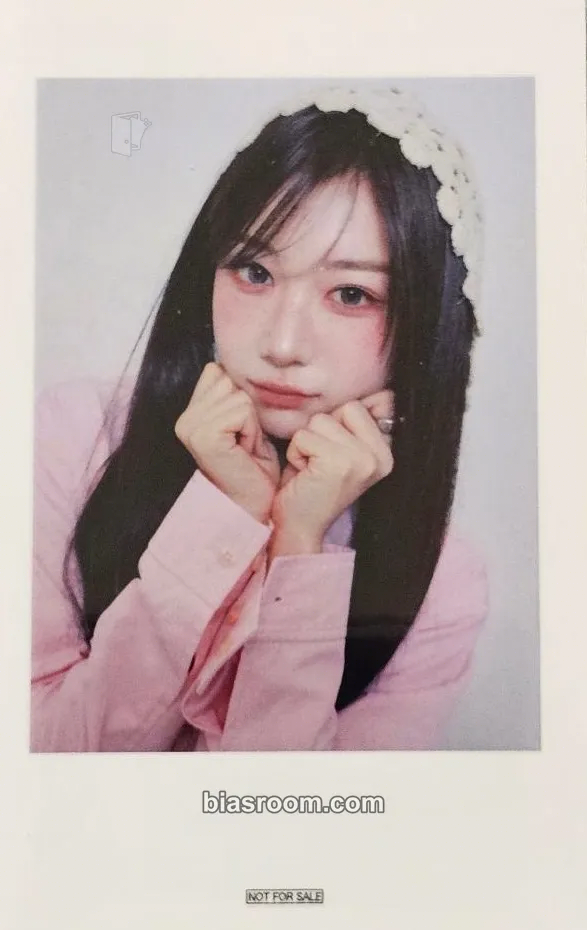 Kaede LOVE&POP pt.1 Photocard - tripleS - tripleS K-pop photocard