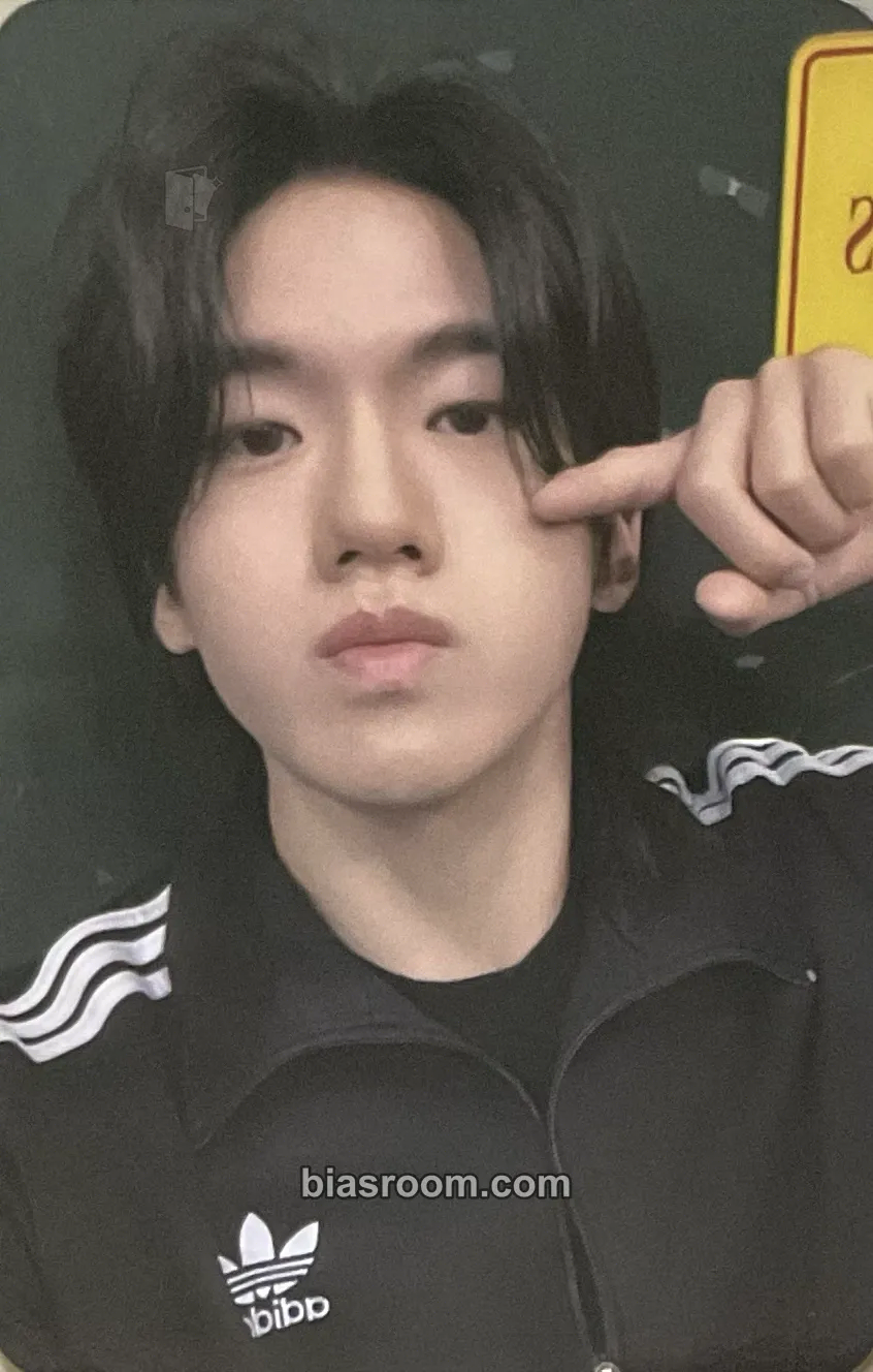 Minsung HIGH&LOW DONUTS Debut Promotion Busking Photocard - NEWBEAT - NEWBEAT K-pop photocard