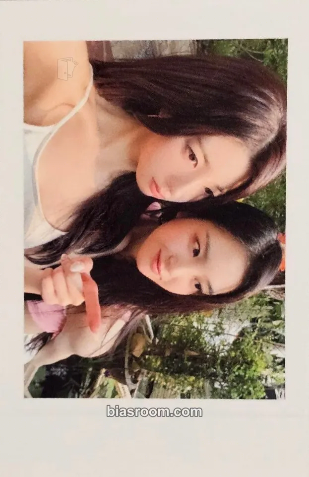 LOVE&POP pt.1 Photocard - tripleS - tripleS K-pop photocard