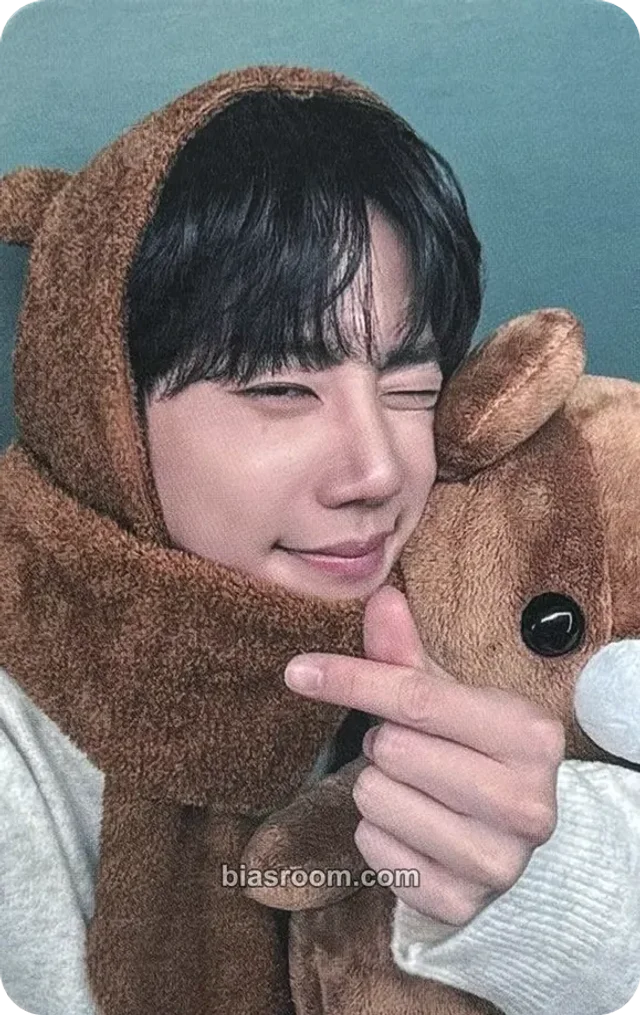 Lee Jun Young - Jun - LAST DANCE Album fromm store video call (fancall)