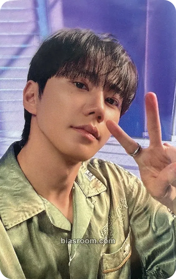 Jun LAST DANCE Photocard - Lee Jun Young - Lee Jun Young K-pop photocard