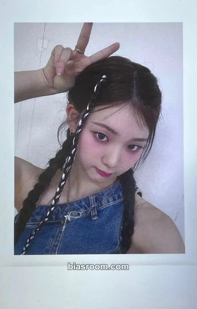 Yeonji Mujuk Photocard - tripleS - tripleS K-pop photocard