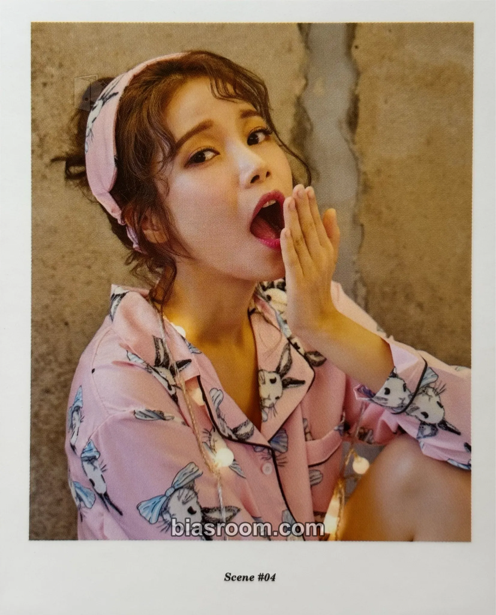 Solar 2018 Season's Greetings Photocard - MAMAMOO - MAMAMOO K-pop photocard